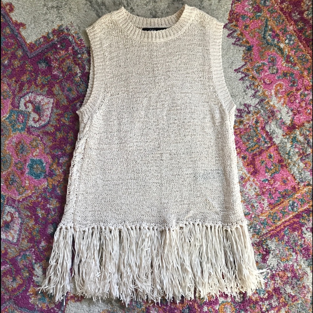 Sportsgirl woven top 🌸